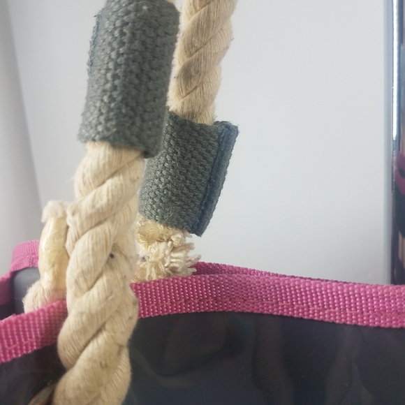 Vince Camuto Striped Gray and Pink Beach Tote Bag - Picture 4 of 15